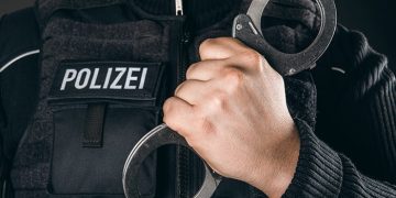 Fahndungserfolg Messerangriff, Bundespolizei Bayern Festnahme Polizei Oberpfalz Waidhaus Kriminalpolizei Regensburg Bad Kötzting Neukirchen b. Hl. Blut Regensburg